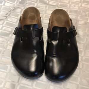 Birkenstock Boston black leather clogs size 39